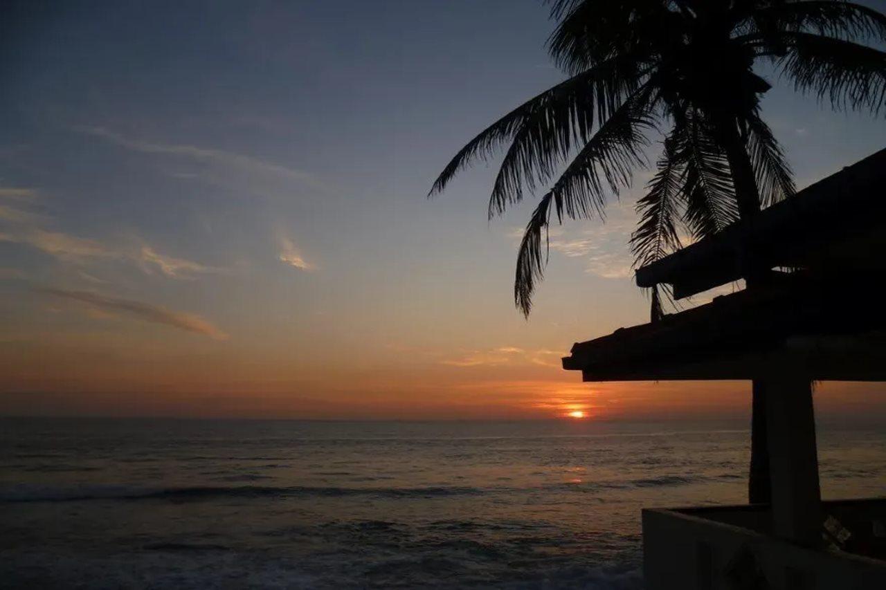 Ap Nippon Beach Hikkaduwa Exteriör bild